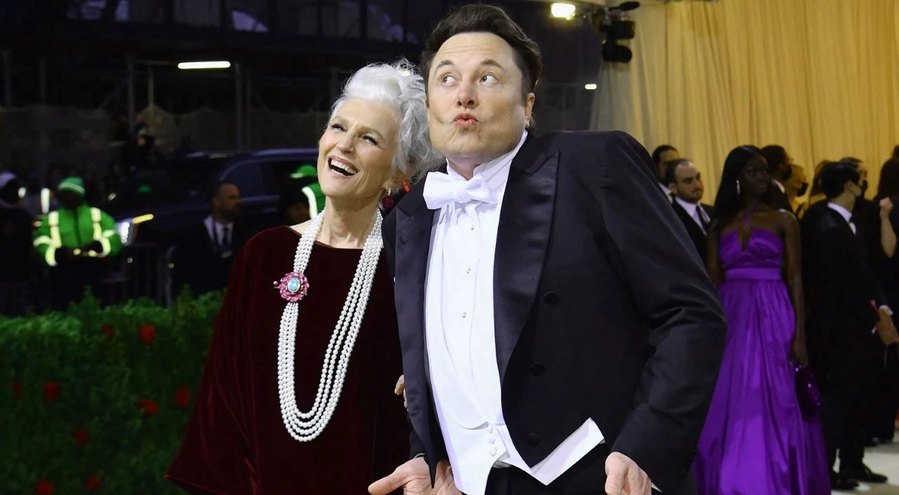 ilon musk and his mom