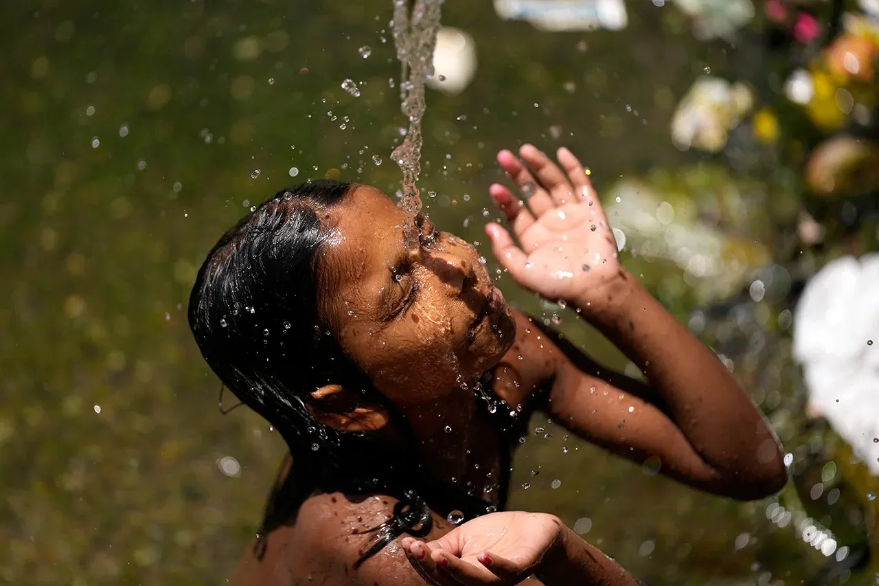 India’s Rescue Hustle